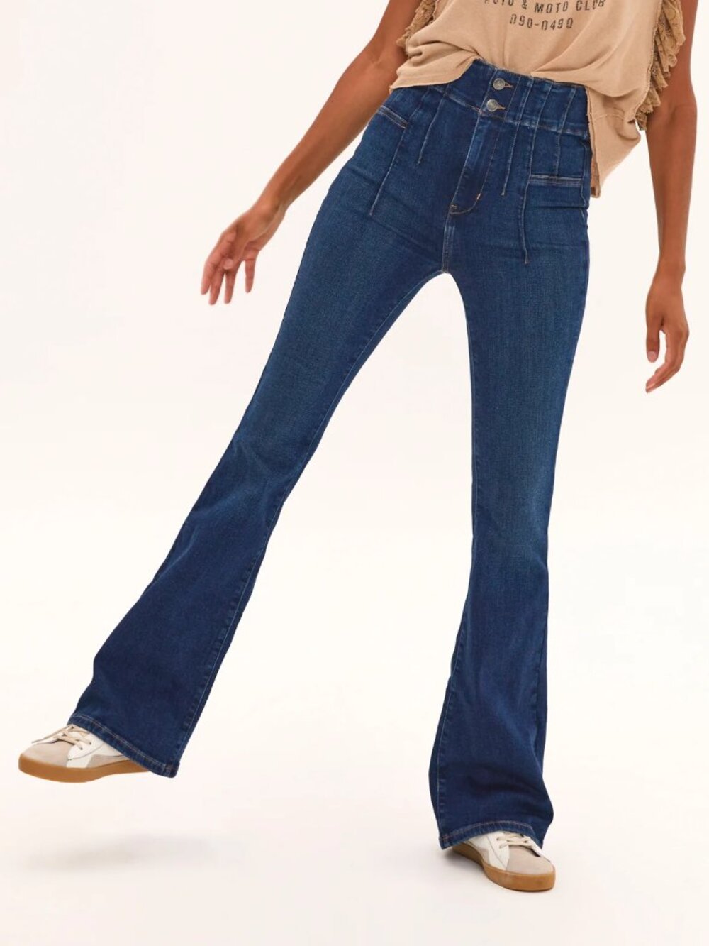 NWT Free People Free People We The Free Jayde Flare Jeans Dark wash 31